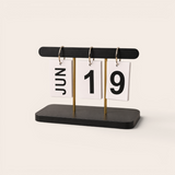 Flip Calendar — White